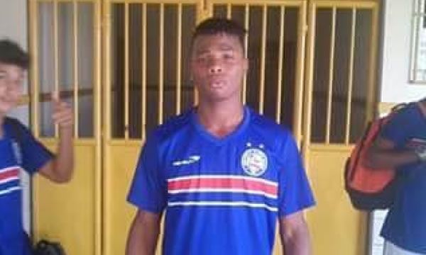 Ex-atleta da base do Bahia sofre ataque cardíaco e morre no Campo 5