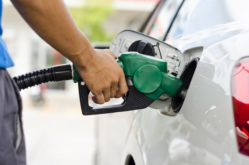 Resultado de imagem para GASOLINA PORTO SEGURO 6 REAIS