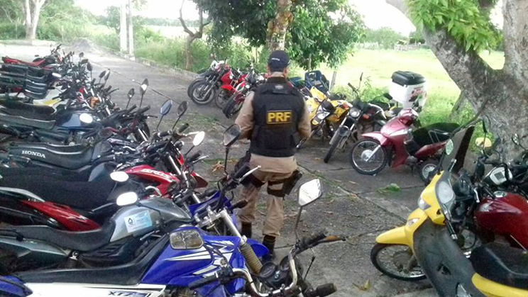 Operação Rodovida fiscaliza mais de 1000 motociclistas. (Foto: Divulgação/PRF) Operação Rodovida fiscaliza mais de 1000 motociclistas. (Foto: Divulgação/PRF)