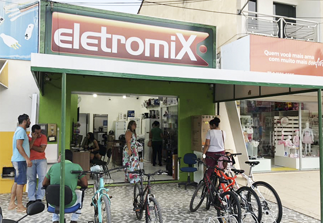 A Eletromix fica situada na Rua Carlos Alberto Parracho, no centro da cidade.