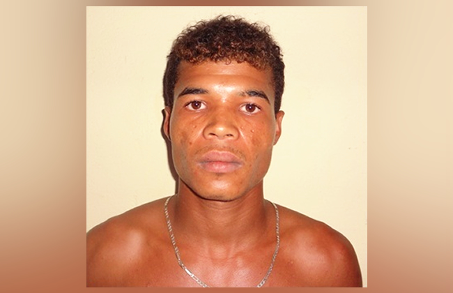 Robson de Jesus da Silva, 24 anos, chegou a ser socorrido e encaminhado ao hospital, mas no resistiu aos ferimentos. (Foto: BAHIA DIA A DIA)