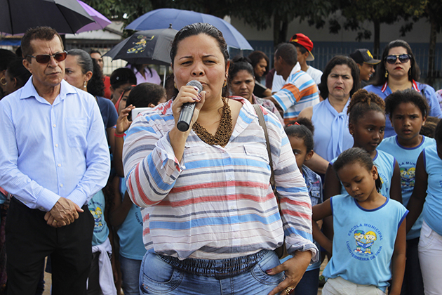 Secretria de Educao, Christiany Coelho, ressalta que o evento aproxima a comunidade . (Foto: Divulgao/Ascom)