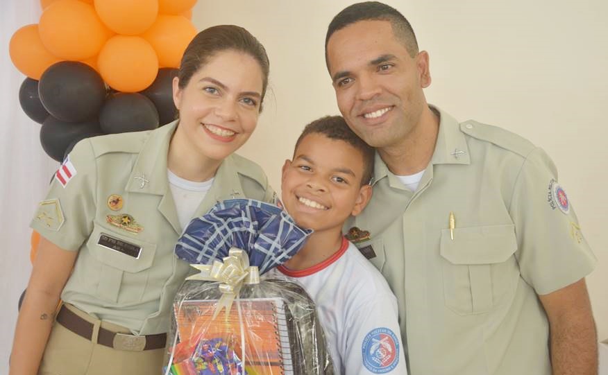 Polícia militar forma 200 alunos no Proerd em Guaratinga 6