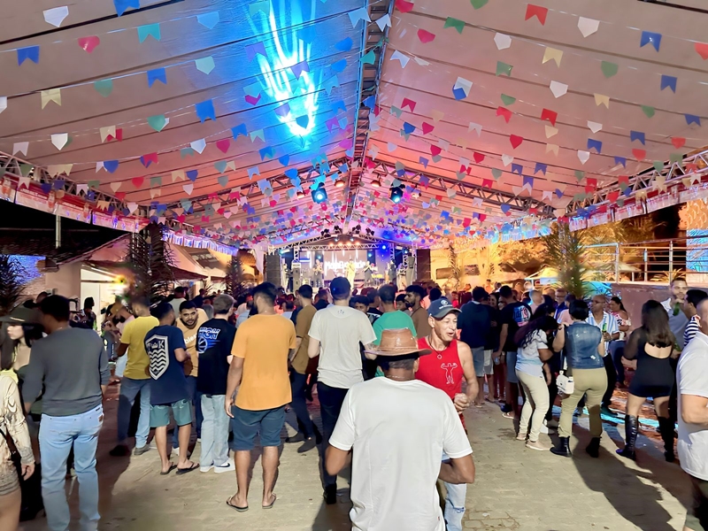 Distrito de Itagimirim foi agraciado com uma megaestrutura para a festividade tradicional do ms de junho. (Foto: Alrio Bruno)