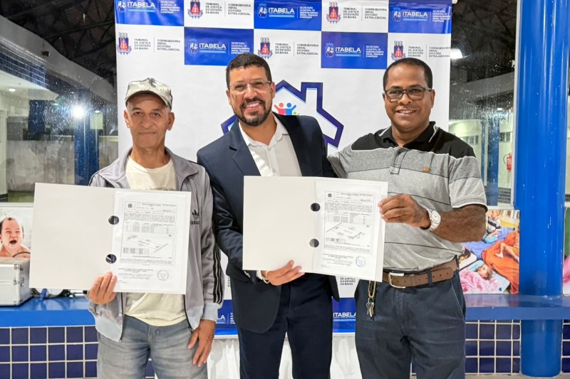 Foto: Divulgação - Prefeito Flauzino entrega 322 títulos de propriedade e realiza sonho de famílias do bairro Pereirão