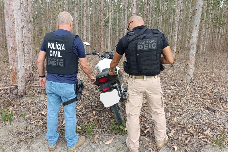 Foto: Divulgação - Motocicleta roubada é recuperada pela Polícia Civil em Eunápolis