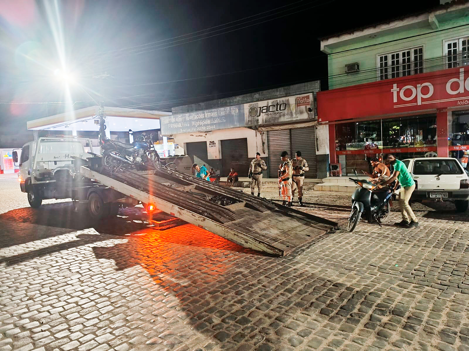 Polcia Militar intensifica fiscalizao contra motocicletas com escapamentos adulterados em Itabela. (Foto: Divulgao)