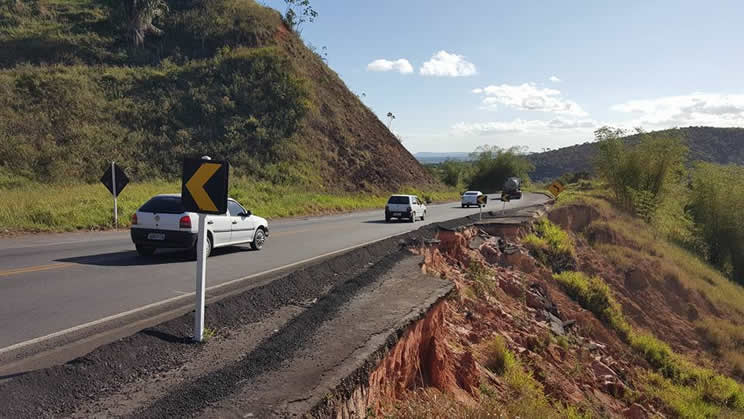 Perigo na rodovia Br101. (Foto: Luiz Brito)