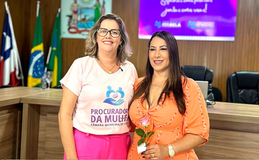 Presidente da Cmara de Itabela, Simone Sossai, ao lado da Deputada Estadual, Cludia Oliveira. (Foto: Divulgao)