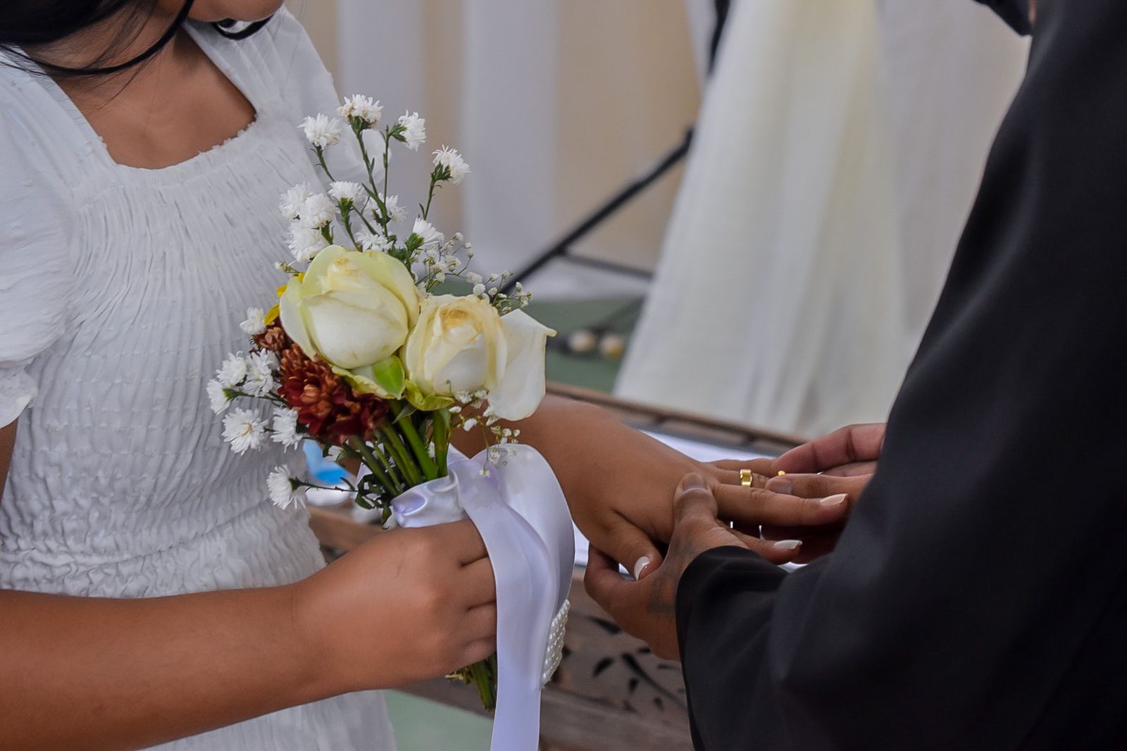 Prefeita Cordlia Torres prestigia primeiro casamento civil coletivo no Conjunto Penal de Eunpolis - (Foto: Divulgao)