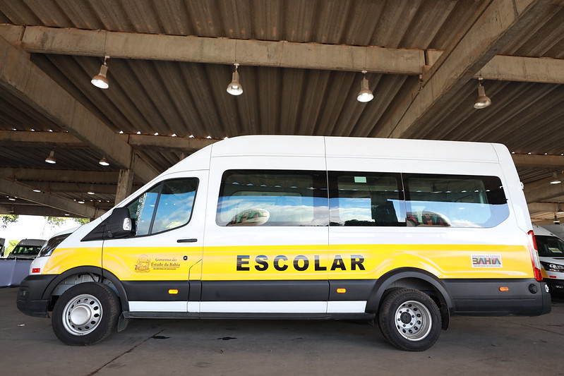 Vereador Lukinho Eugnio conquista novo veculo para transporte escolar em Itabela. (Foto: Divulgao)