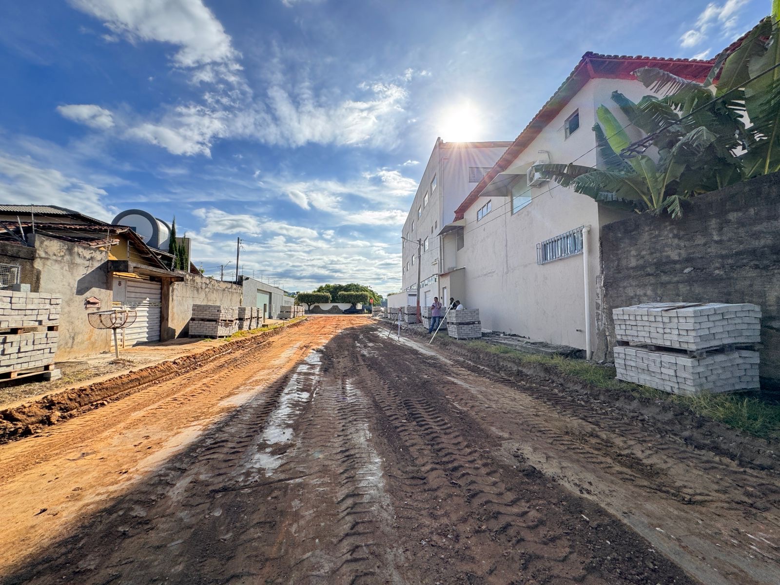 Pavimentação da Rua Peixoto é comemorada por fiéis da Paróquia Nossa Senhora Aparecida em Itabela Pavimentação da Rua Peixoto é comemorada por fiéis da Paróquia Nossa Senhora Aparecida em Itabela