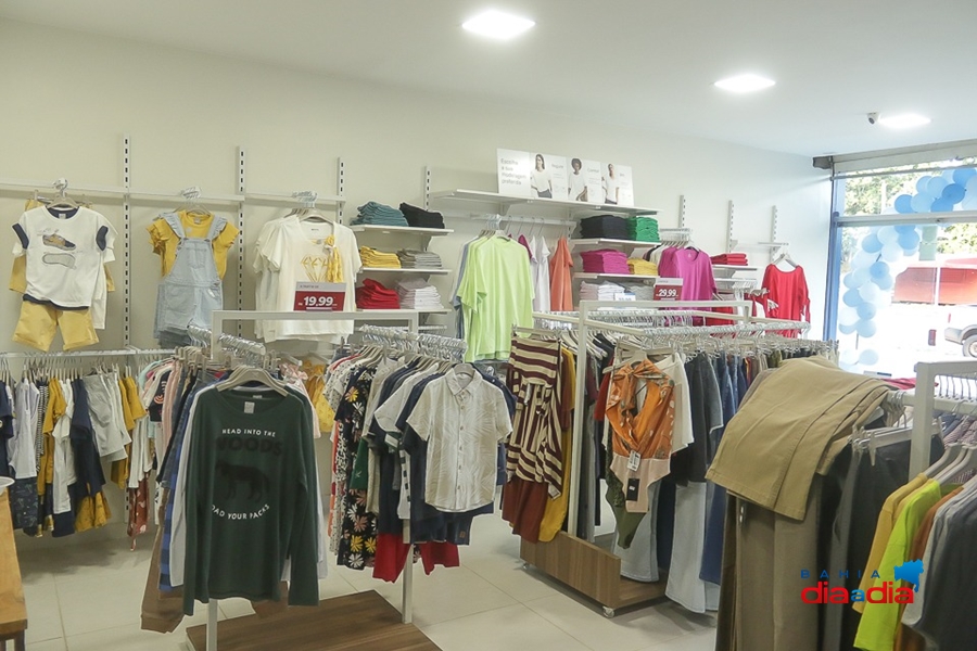 Franquia da Hering possui roupas com preos acessveis. (Foto: Joziel Costa/BAHIA DIA A DIA)