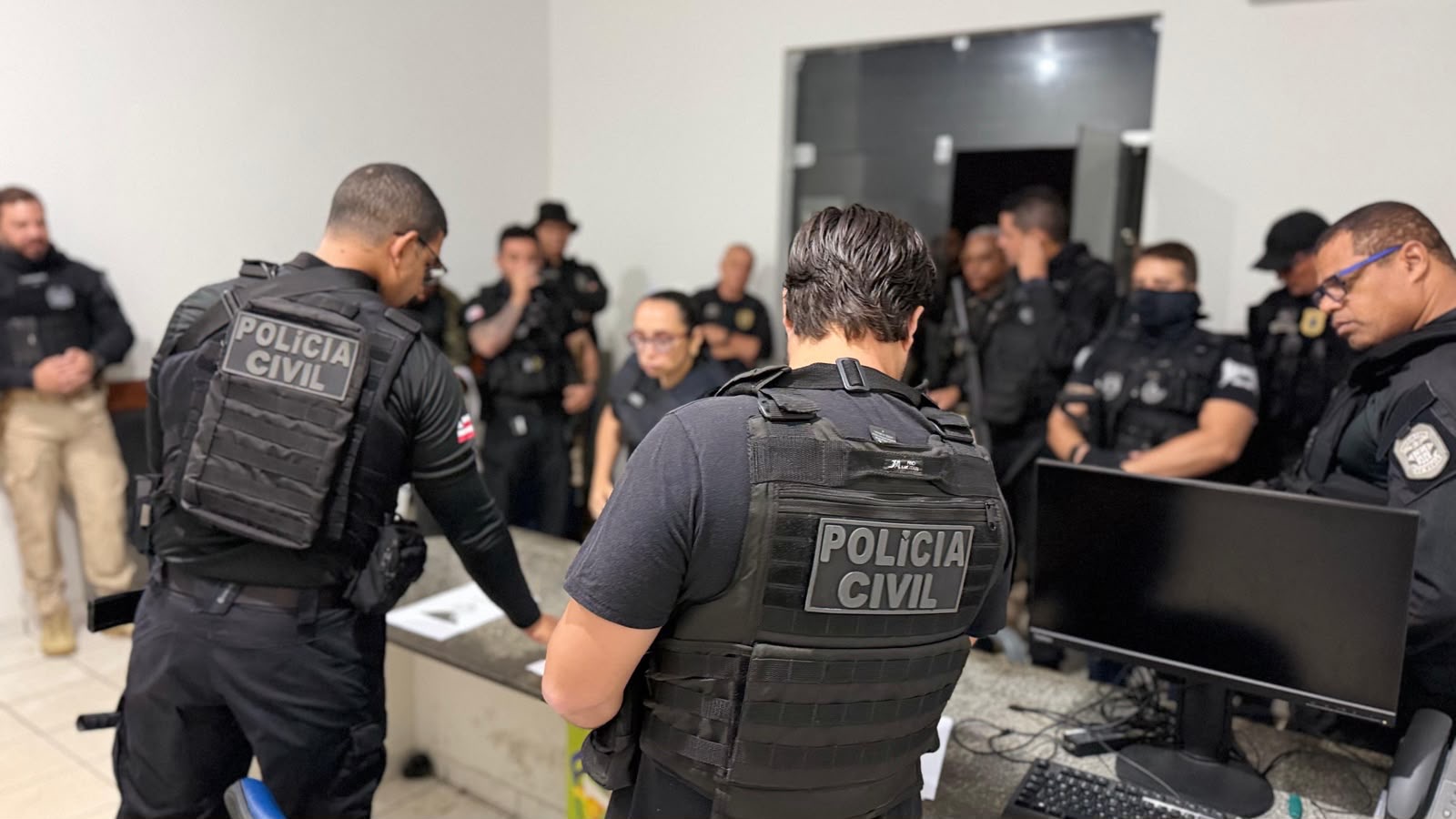 Polícia Civil deflagra operação e prende suspeito de sequestrar e matar adolescente em Monte Pascoal Polícia Civil deflagra operação e prende suspeito de sequestrar e matar adolescente em Monte Pascoal