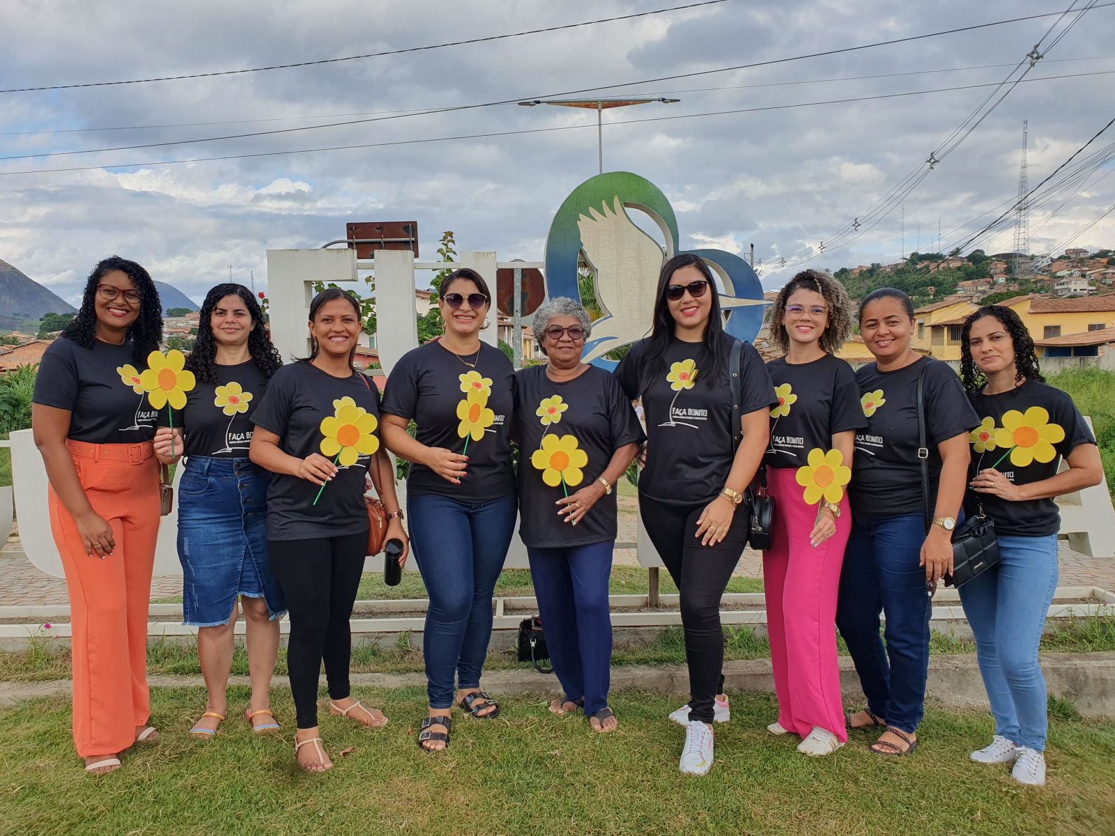 Guaratinga se mobiliza contra o abuso e explorao sexual infantil - (Foto: Divulgao)