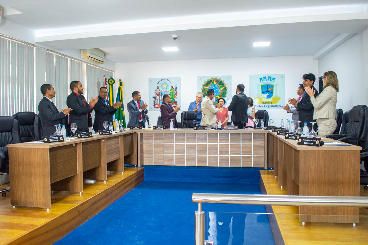 Cmara de Itabela homenageia Neuza Francisqueto e Pastoral da Criana por aes desenvolvidas h 35 anos - (Foto: Divulgao)