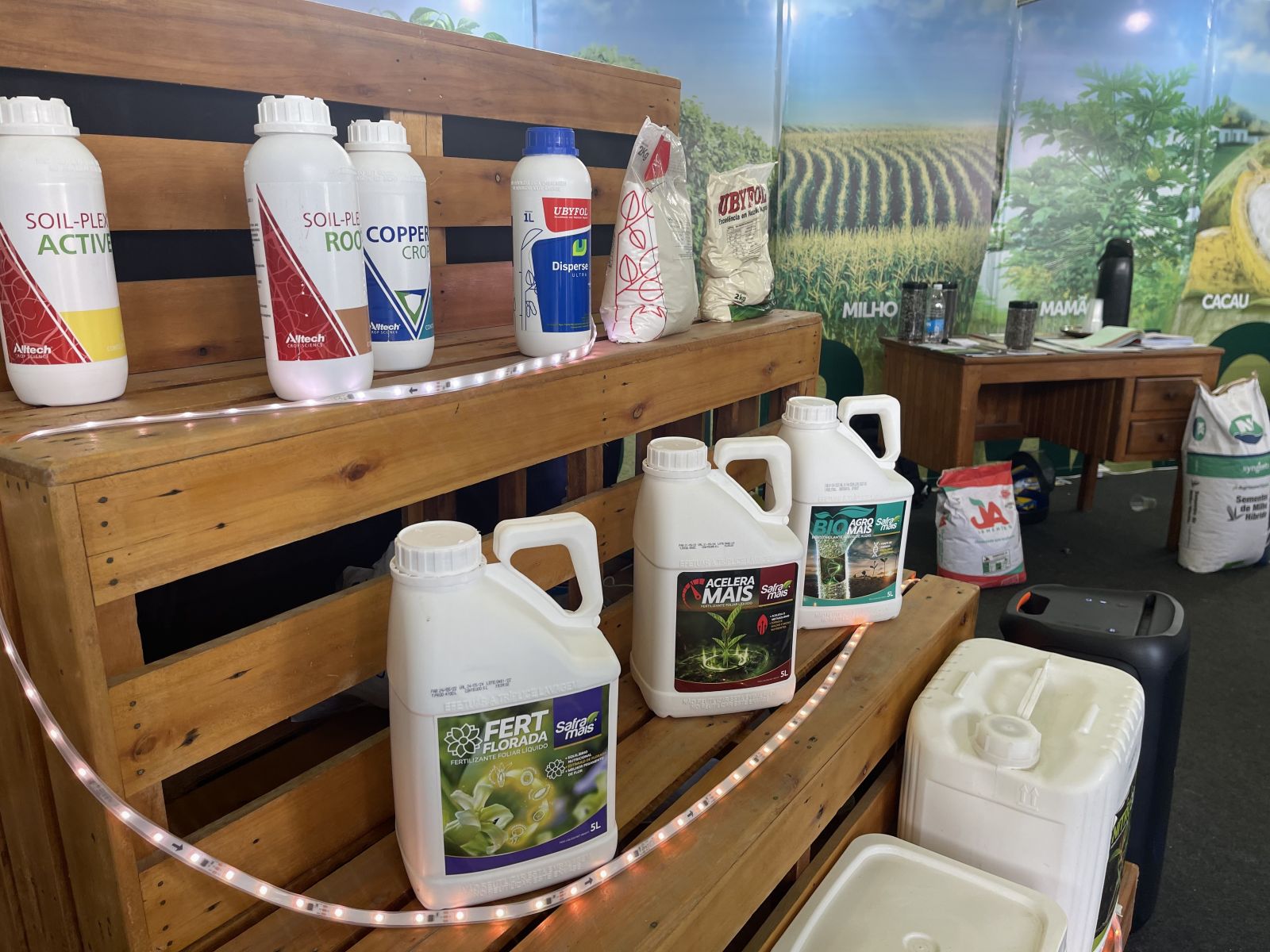 Nutrimaq  destaque com comercializao de produtos agrcolas na 13 Festa do Caf. (Foto: Divulgao)