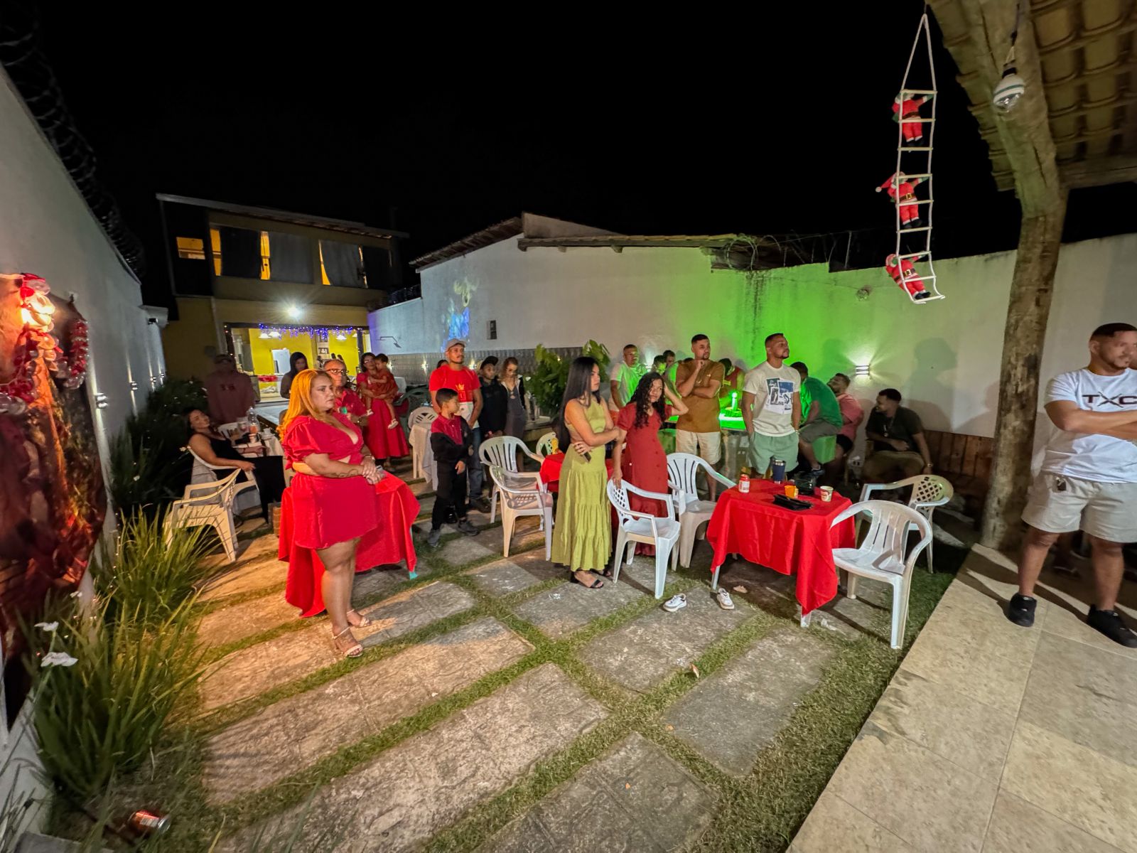 Tradi��o e uni�o marcam a Ceia de Natal da fam�lia de Pedro Motos e L�lia Ribeiro ; Veja fotos