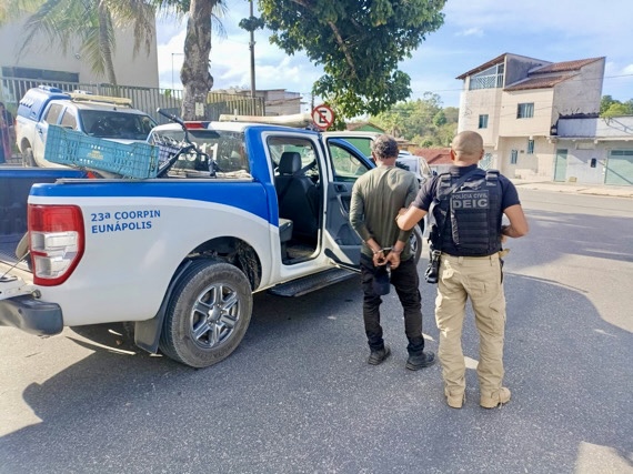 Homem  preso em Eunpolis suspeito de aplicar golpes e furtar idosos
