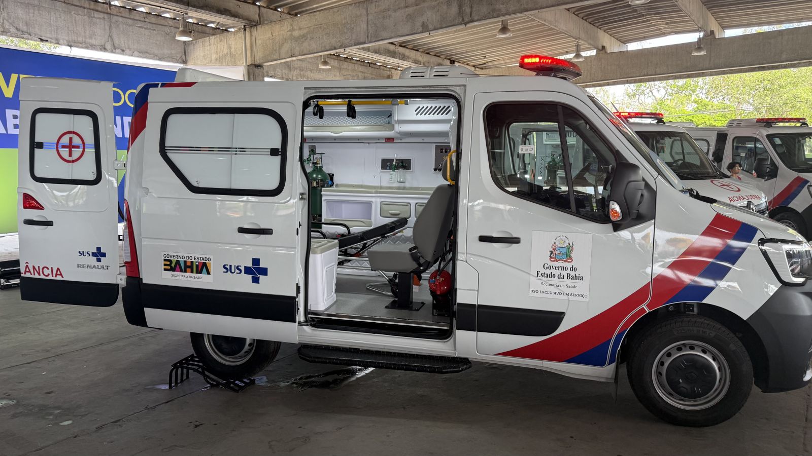 Prefeito Ricardo Flauzino conquista nova ambulncia para Itabela com apoio da deputada Cludia Oliveira. (Foto: Divulgao)
