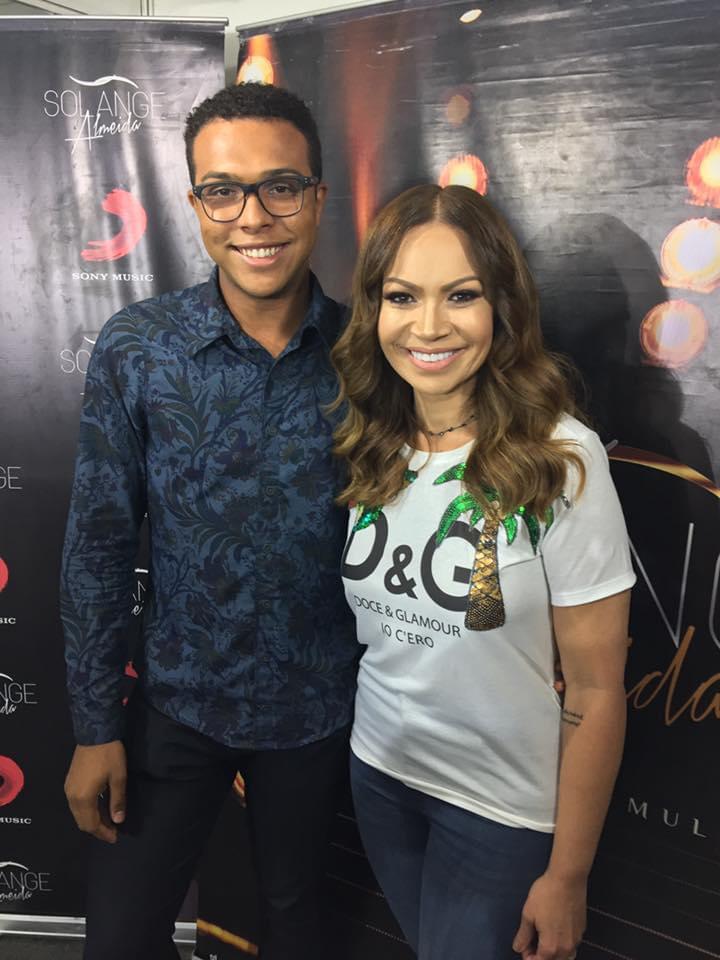 Igor e a cantora Solange Almeida. (Foto: Divulgao)