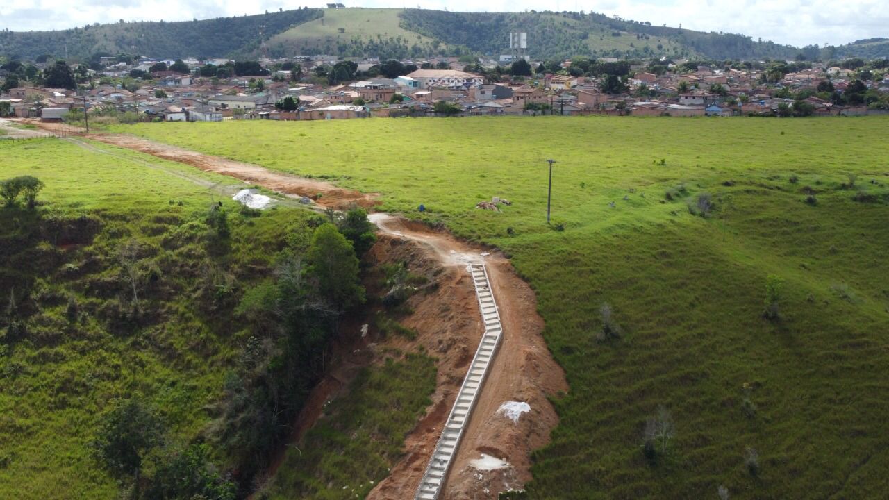Itabela: com investimento de mais de R$ 1 milho, obra de rede de drenagem da rua ACM est em fase final. (Foto: Divulgao)