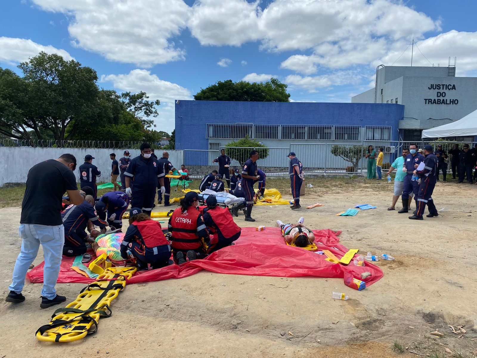 Treinamento de foras de segurana  concludo com simulado realstico de grande escala em Eunpolis. (Foto: Divulgao)