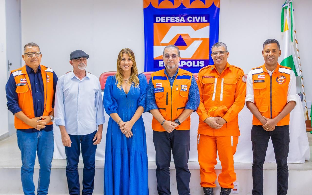 Prefeitura de Eun�polis apresenta Plano de Conting�ncia da Defesa Civil