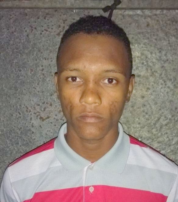 Suspeito de tr�fico morre ap�s trocar tiros com a PM em Itabela