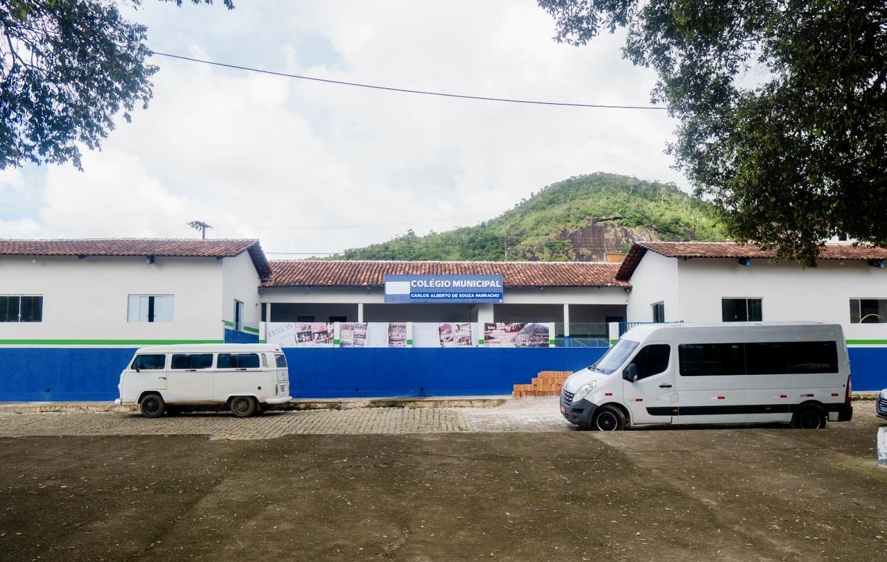 Prefeitura de Itabela entrega escola reformada no distrito de Montinho Prefeitura de Itabela entrega escola reformada no distrito de Montinho