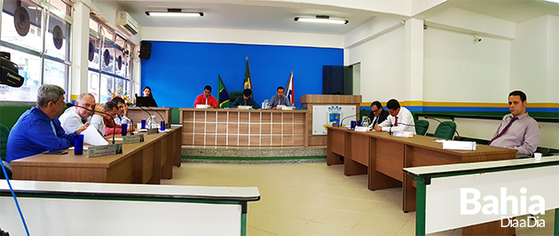 C�mara de vereadores rejeita projeto que firma conv�nio com a policl�nica regional. (Foto: Alex Gon�alves/BAHIA DIA A DIA)