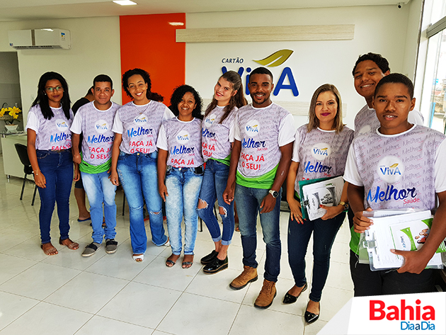 Promotores de vendas do Carto Viva Melhor Sade. (Foto: Alex Gonalves/BAHIA DIA A DIA)