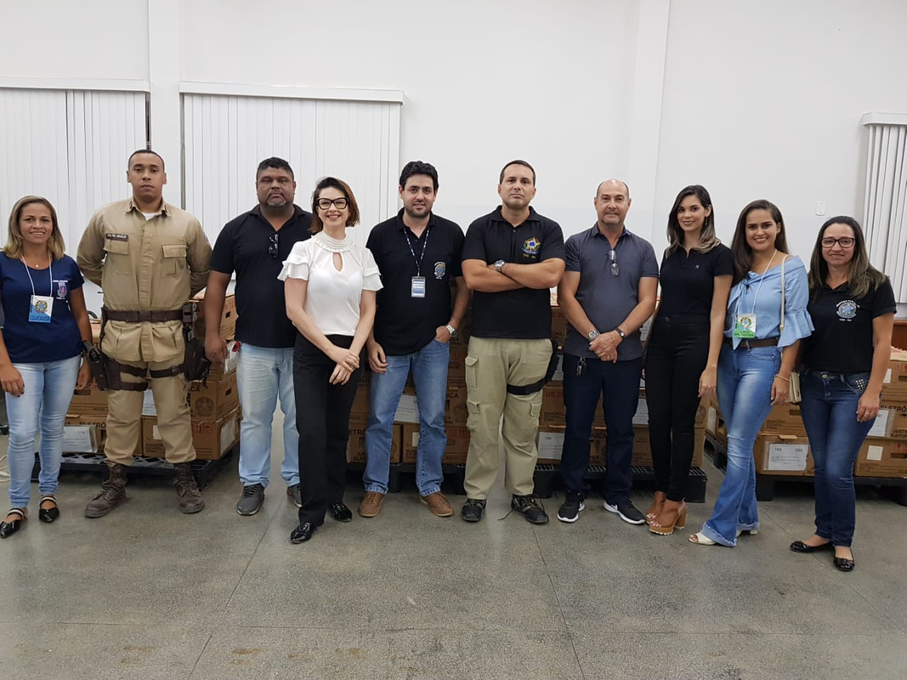 Equipe da justia eleitoral que contriburam para o bom resultado das eleies na cidade. (Foto: Alex Gonalves/BAHIA DIA A DIA)