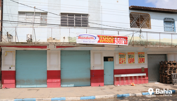 Supermercado Rondelli encerra suas atividades em Itabela. (Foto: Alex Barbosa/Bahia Dia a Dia)