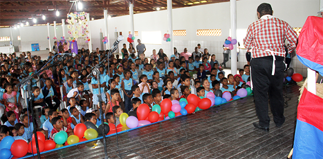 Estudantes da rede municipal de ensino e pacientes do Centro de Ateno Psicossocial (CAPS) de Itabela assistiram a palestra. (Foto: Divulgao)