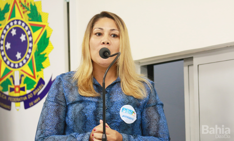 Eliane Lemos, tambm  oficializada a pr-candidatura  vereadora. (Foto: Alex Barbosa)