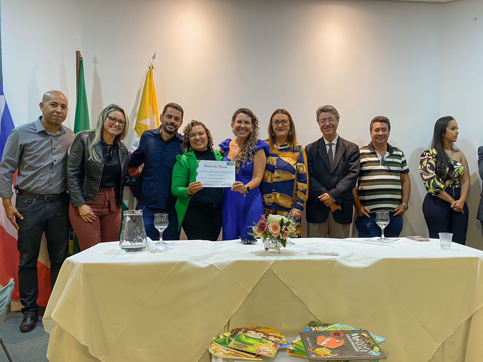 Prefeita Cordlia Torres empossa 56 novos diretores e vice-diretores da rede municipal de ensino. (Foto: Divulgao)